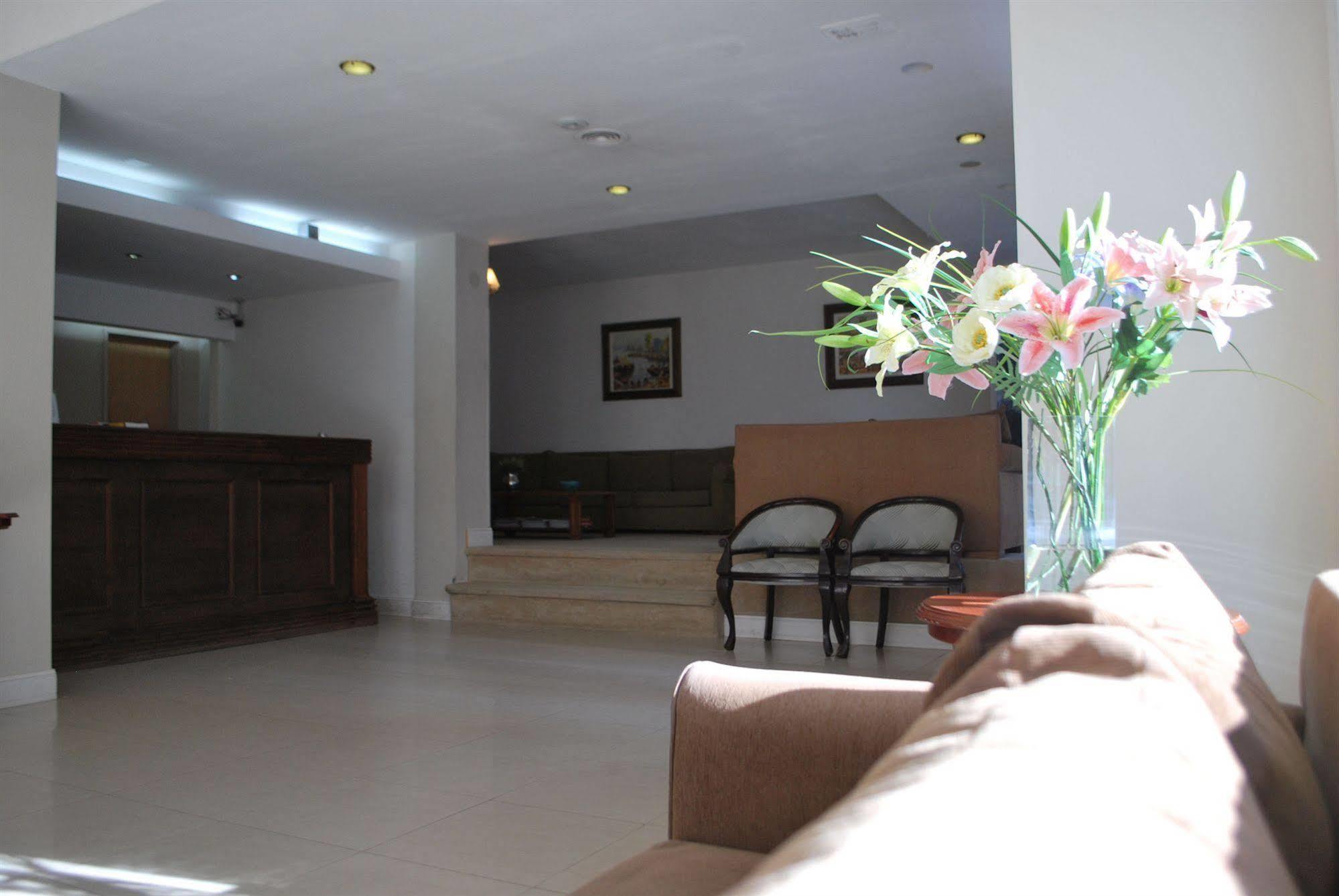 Hotel Gran Madryn Puerto Madryn Kültér fotó